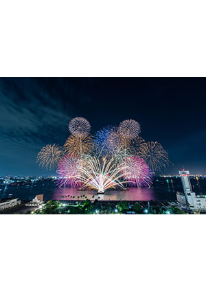 名港水上芸術花火2025