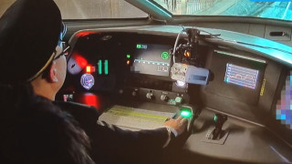 ボタン1つで次の駅へ！？東海道新幹線で技術開発専用車両に潜入！金色のバッチを付けたNo.1社員のサービスとは？