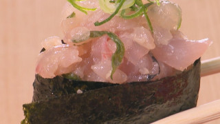 高級魚が入ることも！？お得で贅沢な「海鮮なめろう軍艦」はなぜ埋もれている？「魚魚丸」の“埋もれメニュー”を調査！