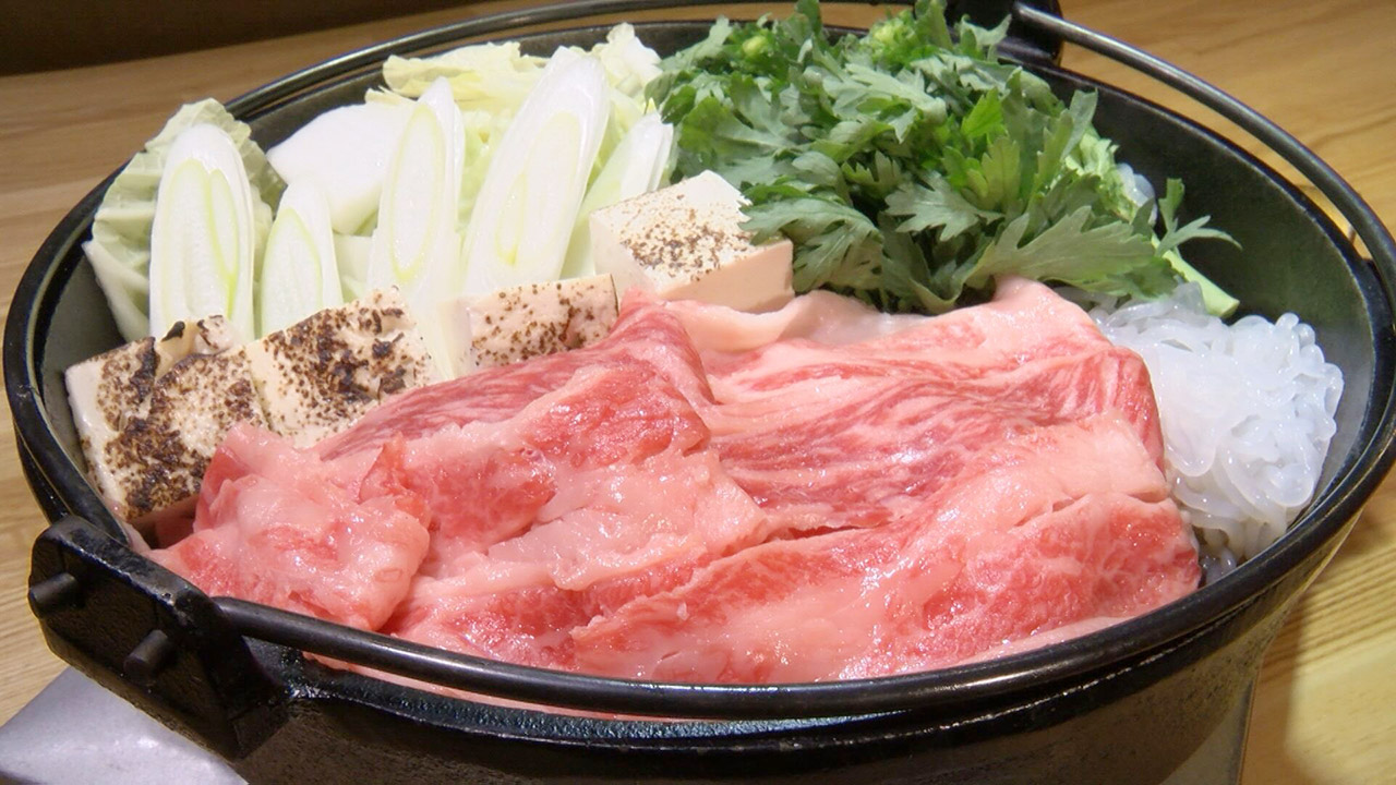 【人気グルメ対決】「焼肉」vs「すき焼き」名古屋で味わえるお値打ち“肉食べ放題“を人気プロレスラー“棚橋弘至”がジャッジ!