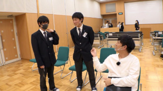 高校生お笑いコンビ「今年『M-1』に出たんですけど…」 できたて「お笑い同好会」は文化祭で笑いを取れるか？パンサー向井が高校で熱血指導