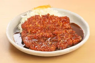 「矢場とん」の名物「みそかつ」は偶然生まれた？美味しく食べられるこだわりの裏技も紹介！