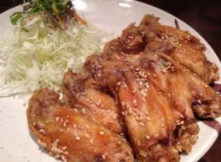 風来坊の「元祖手羽先唐揚げ」は食材の発注ミスから生まれた!?