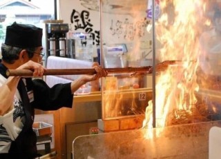 売りは新鮮なネタとエンタメ性!愛知発祥の回転寿司チェーン「魚魚丸」の魅力