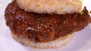 「味噌一滴だけでごはん3口は食べられる！」新メニューはみそかつをライスバーガーにサンド！？「好きな名古屋めしの店ランキング」第1位は名古屋でお馴染みのあそこ！【後編】