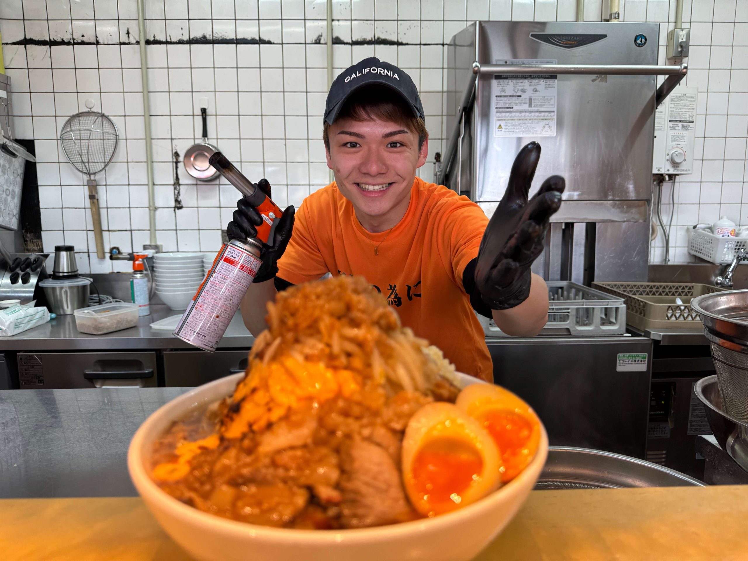 ラーメン数珠つなぎ第一弾!二郎系初心者にも優しい人気店「笑顔の為に」