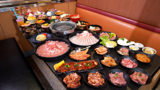 約300種類のメニューが3680円で食べ放題！？焼肉もしゃぶしゃぶもいい肉だらけ！「まんぷく太郎」の激安食べ放題に迫る！