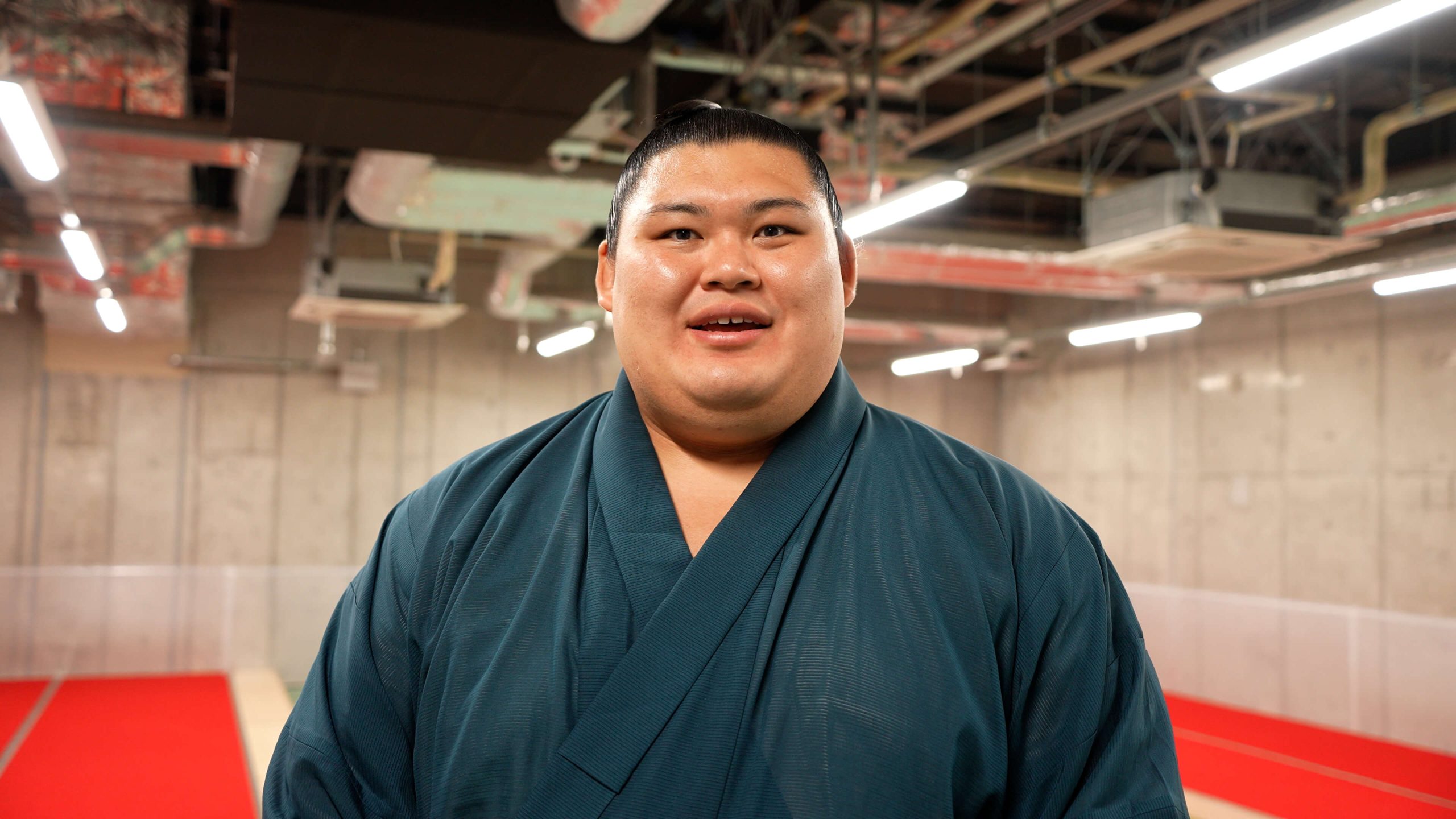 桶の中に900gの大盛り麺!?横綱・大の里が通う釜揚げうどんの名店とは?力士が好きな名古屋めし特集!(前編)