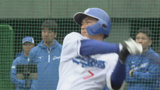 中日・福永選手が沖縄キャンプで鮮やかなホームラン！「強く振ることをテーマに…」開幕へ向けた意気込みも