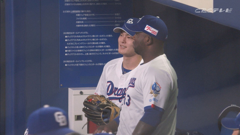 「サンデードラゴンズ」より石川昂弥選手とミゲル・サノー選手(C)CBCテレビ