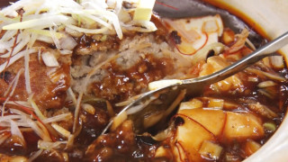 豆腐にハンバーグがのった新感覚の麻婆豆腐！？冬に食べたい激ウマあつあつグルメとは