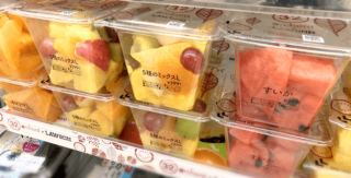 ローソンの「カップフルーツ」がフレッシュすぎる！？フルーツのスペシャリスト「32orchard」とコラボ！