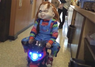 ゾンビが店内を徘徊！？「まんぷく太郎」のハロウィーンイベントとは？限定キモカワスイーツも