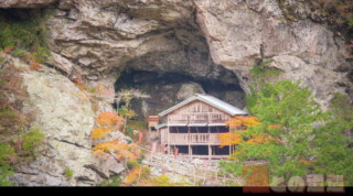 断崖絶壁に神社！？高知県の秘境に佇む「聖神社」の参道の謎に迫る