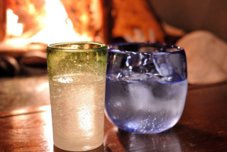 沖縄伝統の酒回し飲み「オトーリ」に新型コロナが“待った！”をかけた