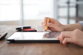 「収入証紙」を廃止する動きが加速、オンライン決済の波は「収入印紙」へも？