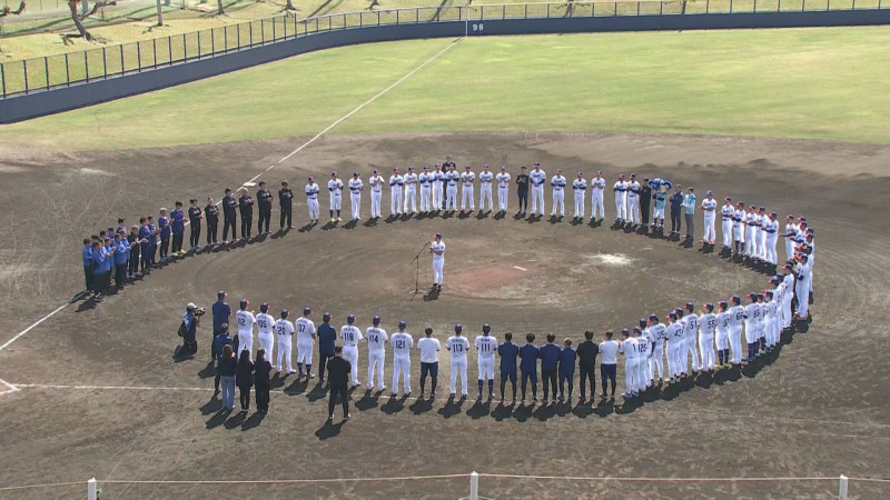 中日井上監督「90点」の沖縄キャンプ終了 若手野手が猛アピール、MVPに辻本・樋口ら