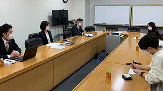 説明会では聞けない!直接企業を取材するから知られざる一面が見えてくる!