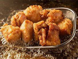 塩麹につけこんだ鶏の唐揚げ