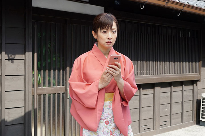 SNSのやり取りが続いていたシューゴから、ある提案が持ち掛けられた。桜子の選択は？