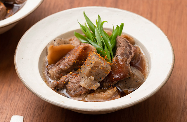 明日のための牛すじ煮込み