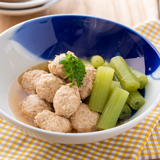 鶏つくねとふきの煮もの