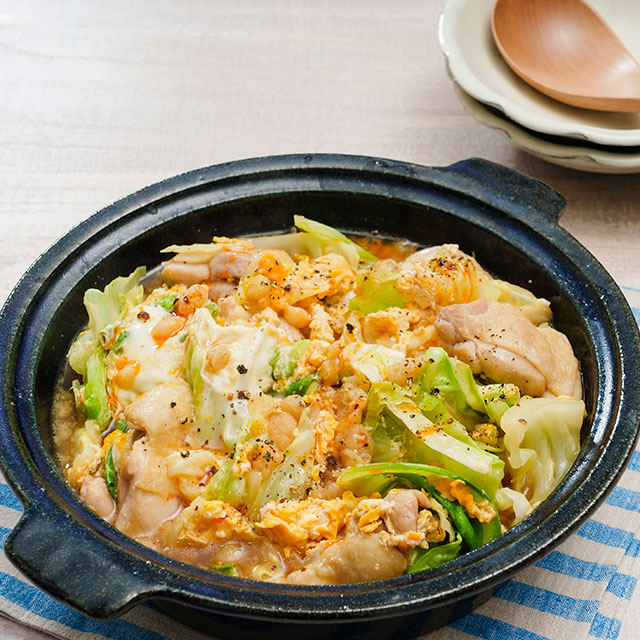 鶏肉とキャベツの卵とじ