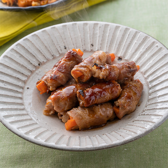 春にんじんの肉巻き・にんじんの皮のマヨきんぴら