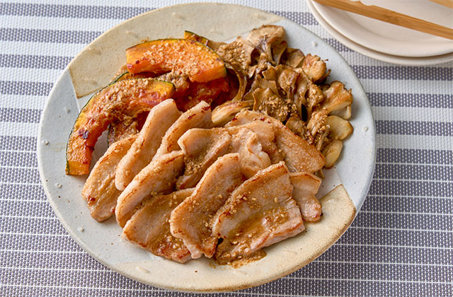 豚肉と焼き野菜のごま酢じょうゆがけ
