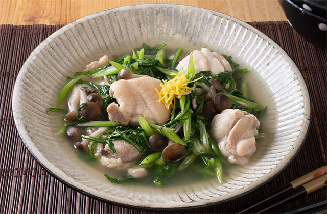 春菊と塩鶏の煮もの