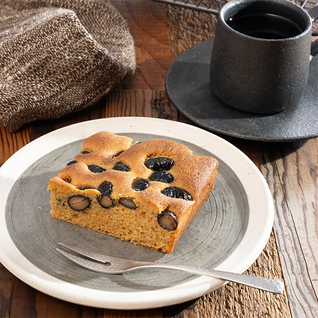 黒豆きな粉ケーキ