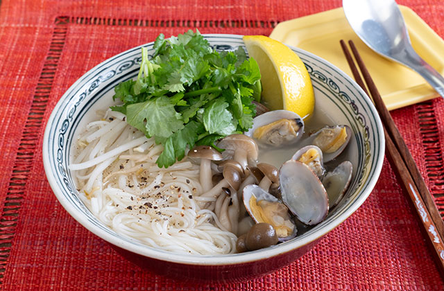 あさりのエスニックにゅうめん