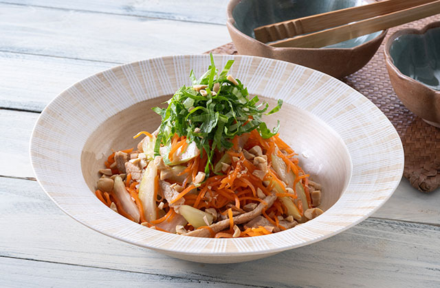 新にんじんのエスニックサラダ