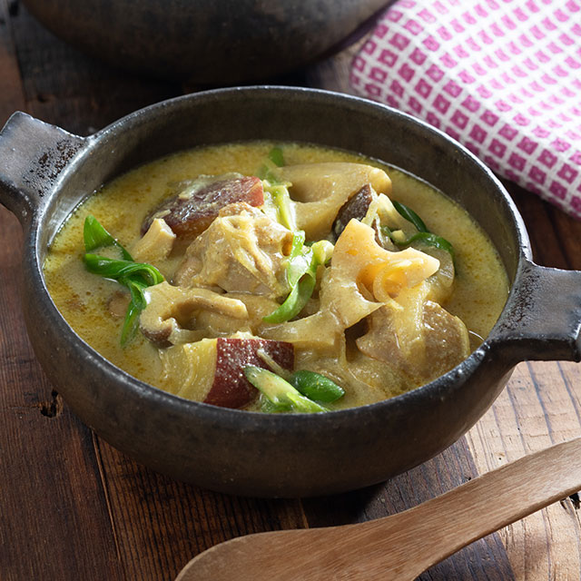 秋野菜の豆乳カレースープ