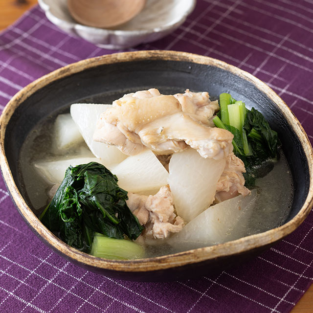 鶏手羽元と大根の梅昆布茶煮