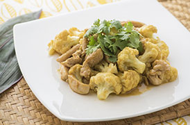 カリフラワーと鶏肉のカレー炒め