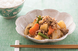 こっくりそぼろ肉じゃが