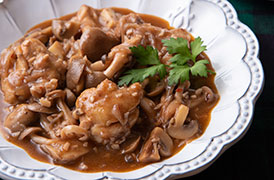 鶏肉ときのこのワイン煮