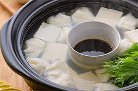 山芋だんごの湯豆腐
