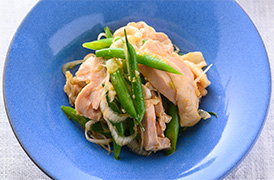 鶏肉といんげんのラー油あえ