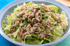 豚肉とレタスのエスニックサラダ
