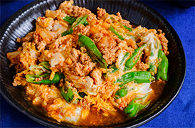 ひき肉としし唐のキムチ卵とじ