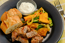 豚サイコロステーキと野菜のカレー炒め