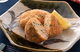 秋鮭とはんぺんのすり身揚げ