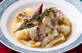 豚肉とカリフラワーの白ワイン煮