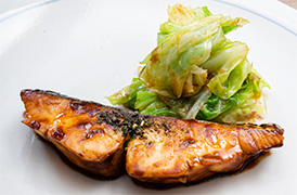 さわらみそ照り焼き・春キャベツオイルあえ