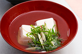 ごま豆腐のお吸いもの