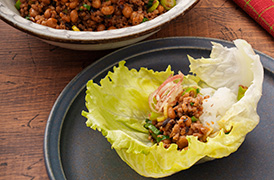 納豆ミンチのレタス包み