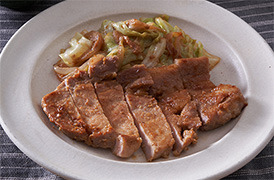 豚肉のみそ漬けとキャベツのみそ炒め