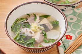 冬野菜とぶりの潮汁(うしおじる)
